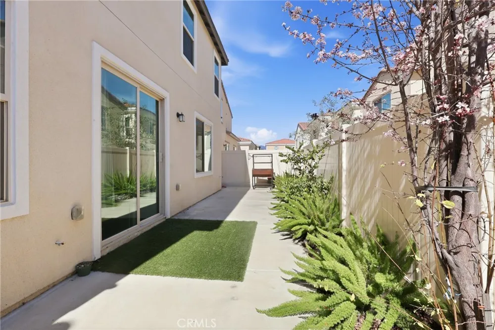 475 Glenwood Rialto, CA 92376