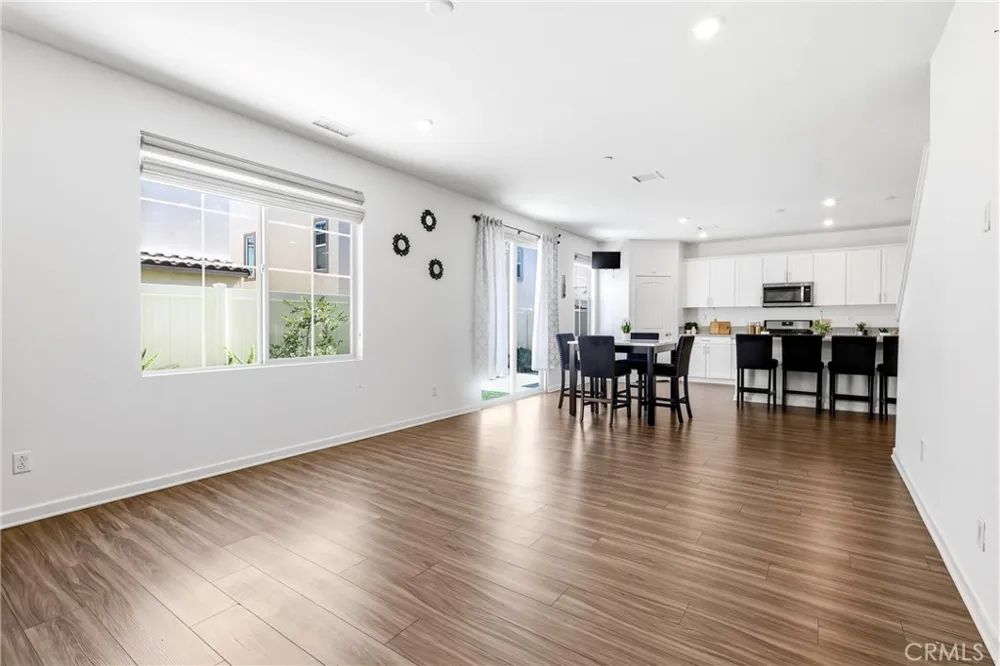 475 Glenwood Rialto, CA 92376