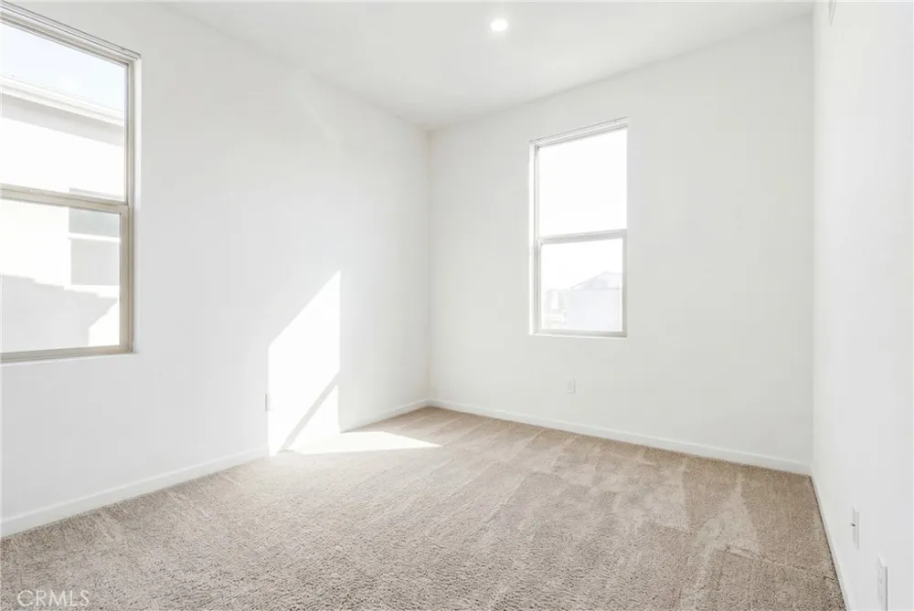 475 Glenwood Rialto, CA 92376