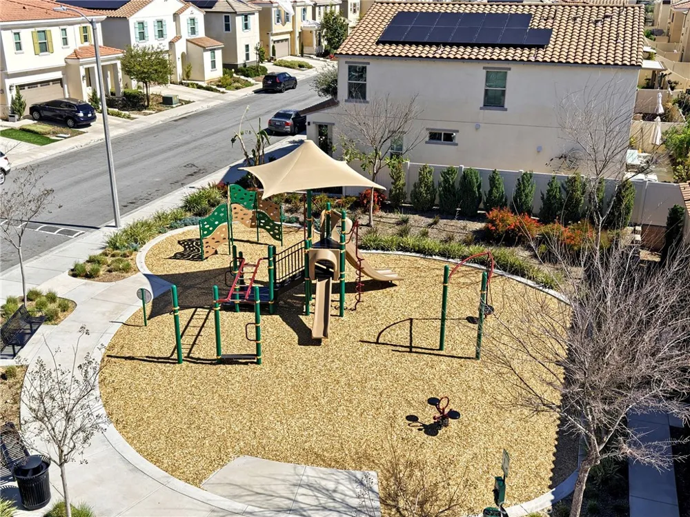 475 Glenwood Rialto, CA 92376