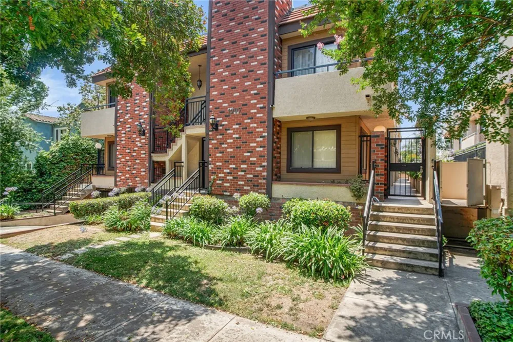 1207 Columbus Avenue Glendale, CA 91202