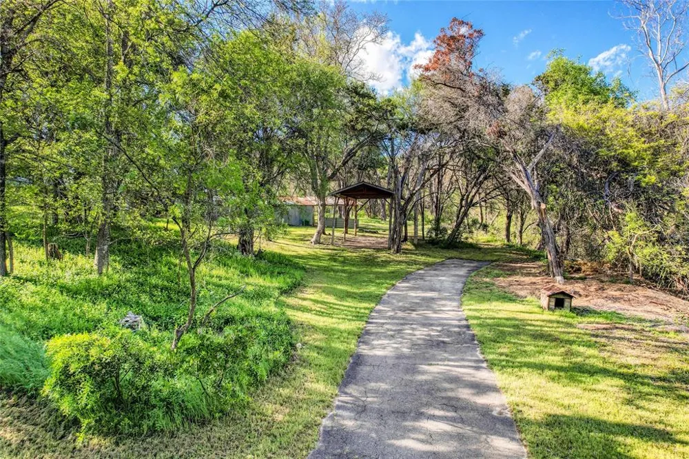 17234 E Reed Parks Road Jonestown, TX 78645