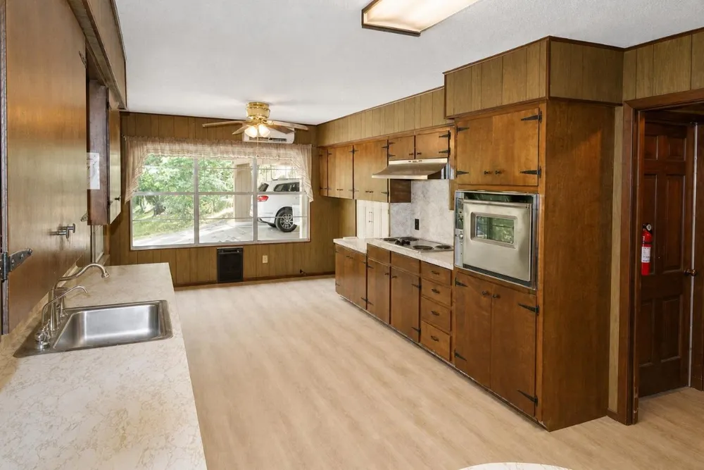 17234 E Reed Parks Road Jonestown, TX 78645