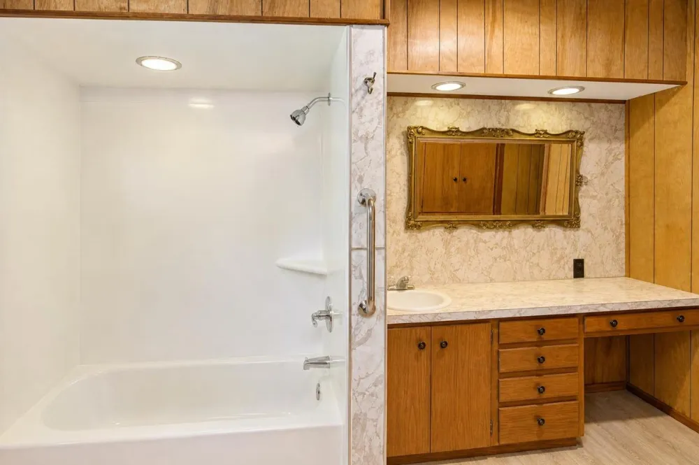 17234 E Reed Parks Road Jonestown, TX 78645