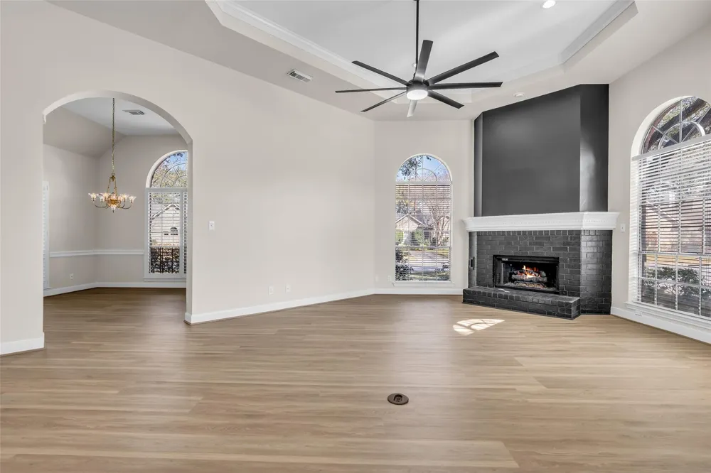 3102 Mountain Oak Court Houston, TX 77068