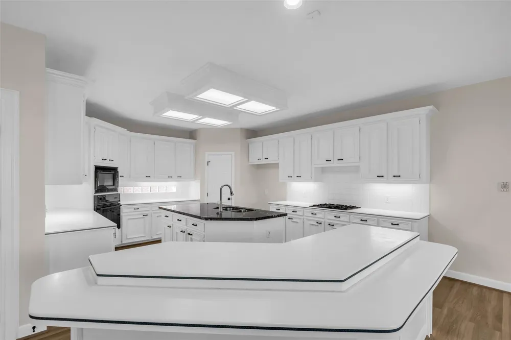 3102 Mountain Oak Court Houston, TX 77068