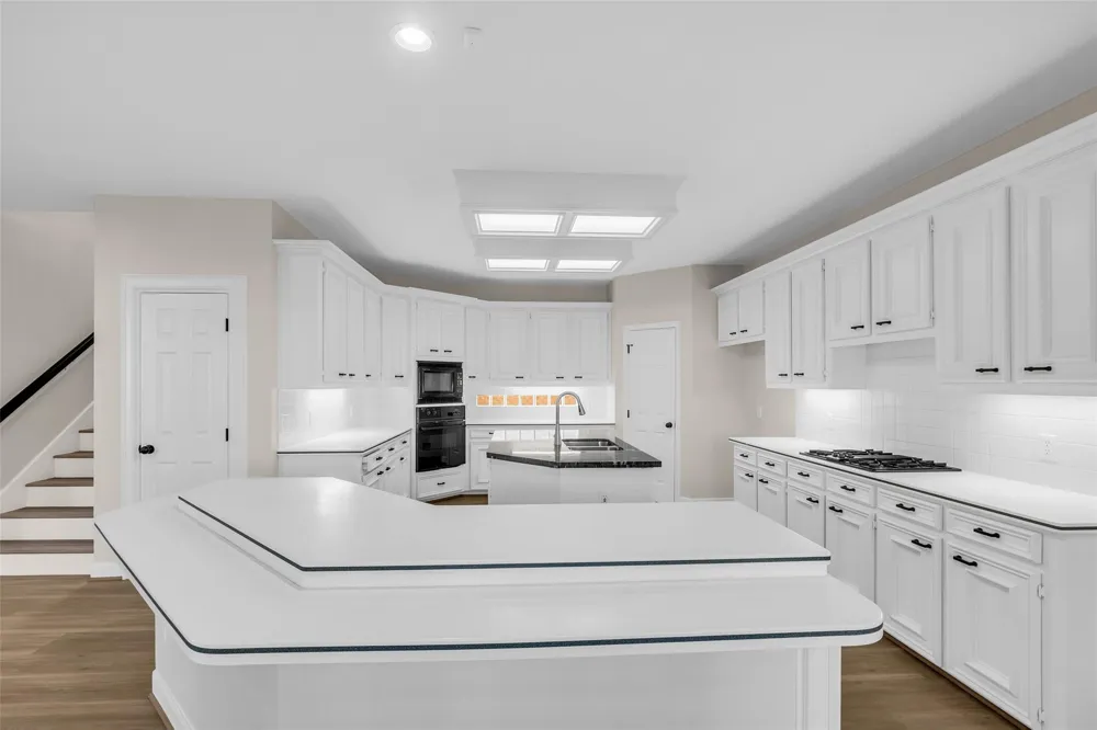 3102 Mountain Oak Court Houston, TX 77068