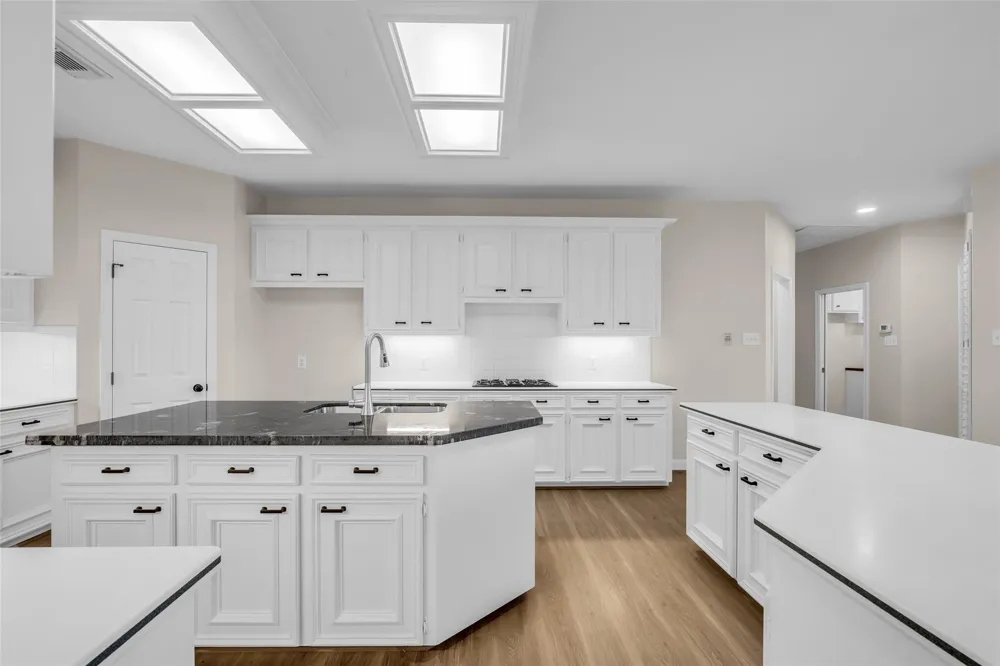 3102 Mountain Oak Court Houston, TX 77068