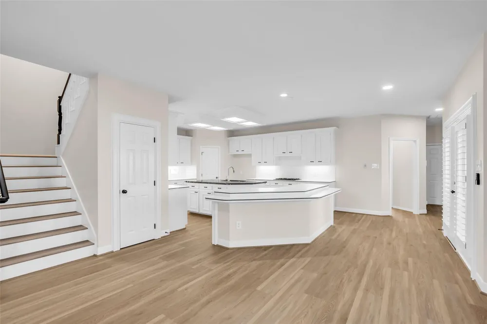 3102 Mountain Oak Court Houston, TX 77068