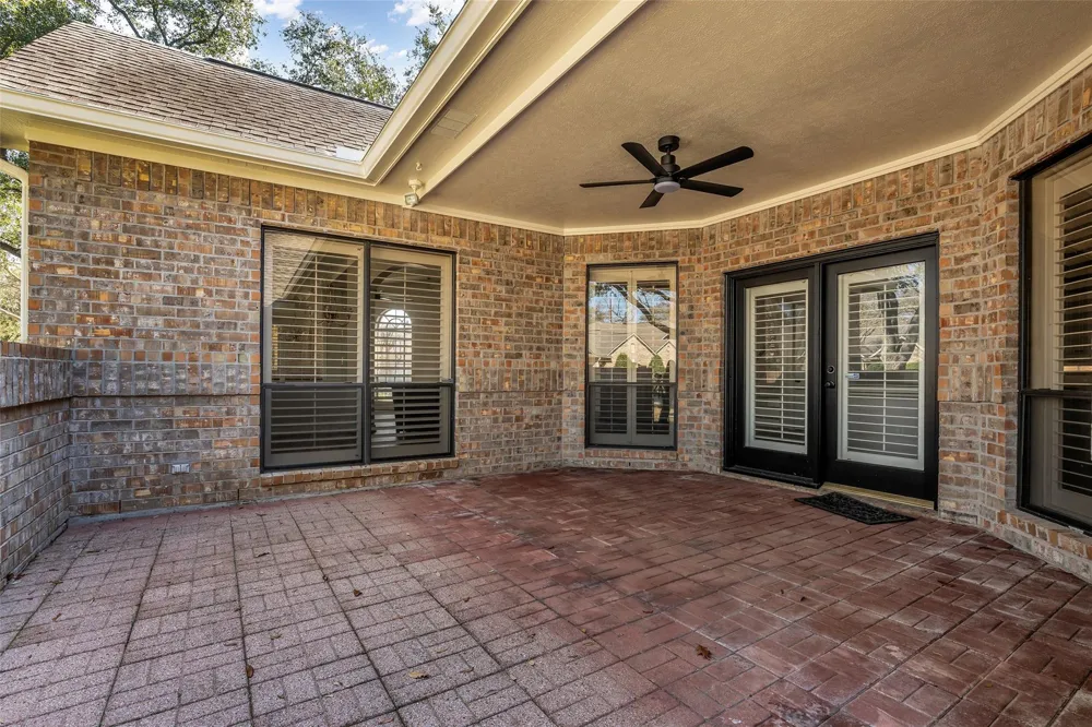 3102 Mountain Oak Court Houston, TX 77068