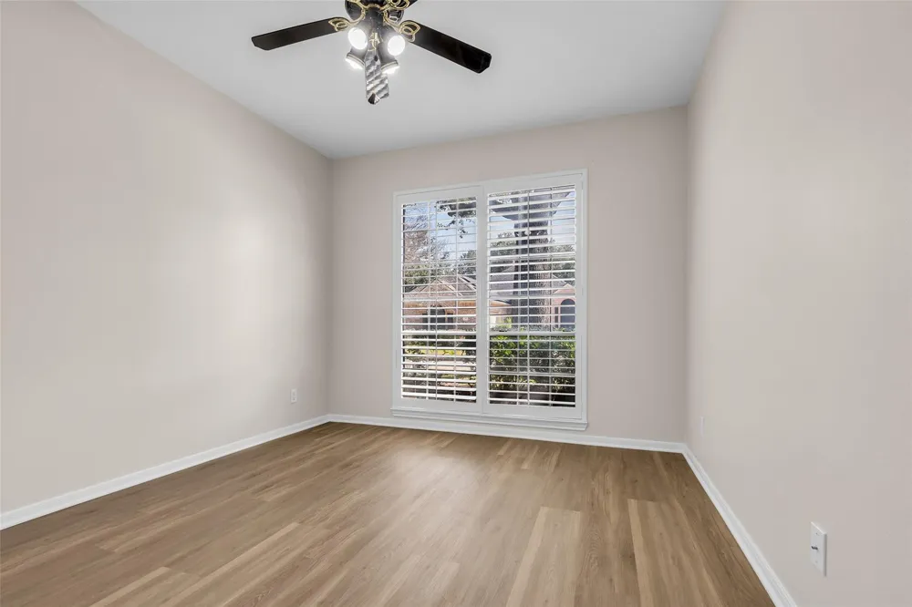 3102 Mountain Oak Court Houston, TX 77068