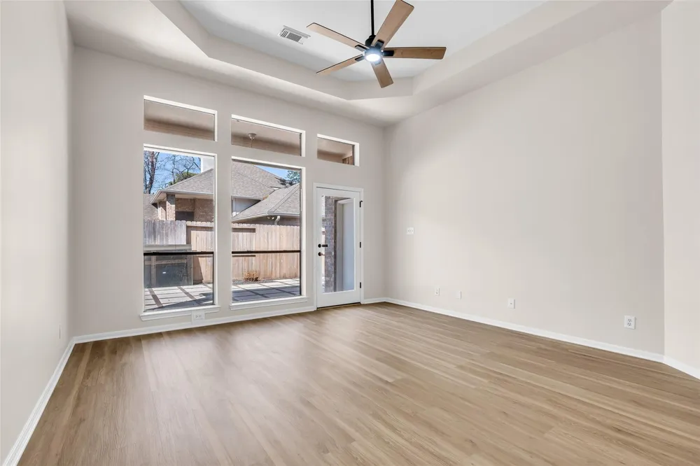 3102 Mountain Oak Court Houston, TX 77068