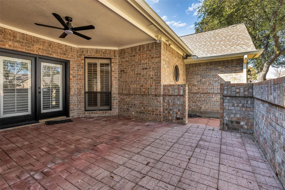 3102 Mountain Oak Court Houston, TX 77068