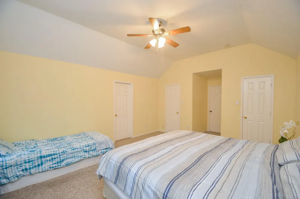 7102 Biton Drive Houston, TX 77083