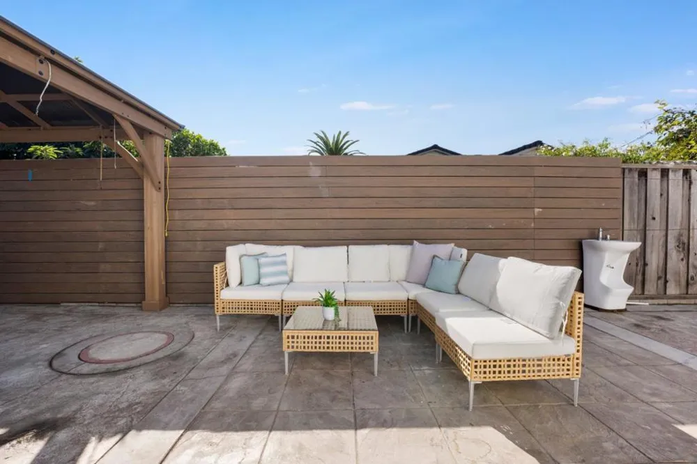 320 Manzanita Court Milpitas, CA 95035