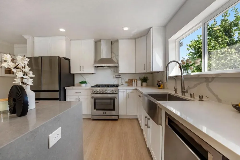 320 Manzanita Court Milpitas, CA 95035