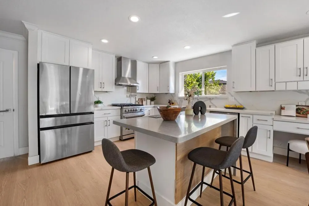 320 Manzanita Court Milpitas, CA 95035