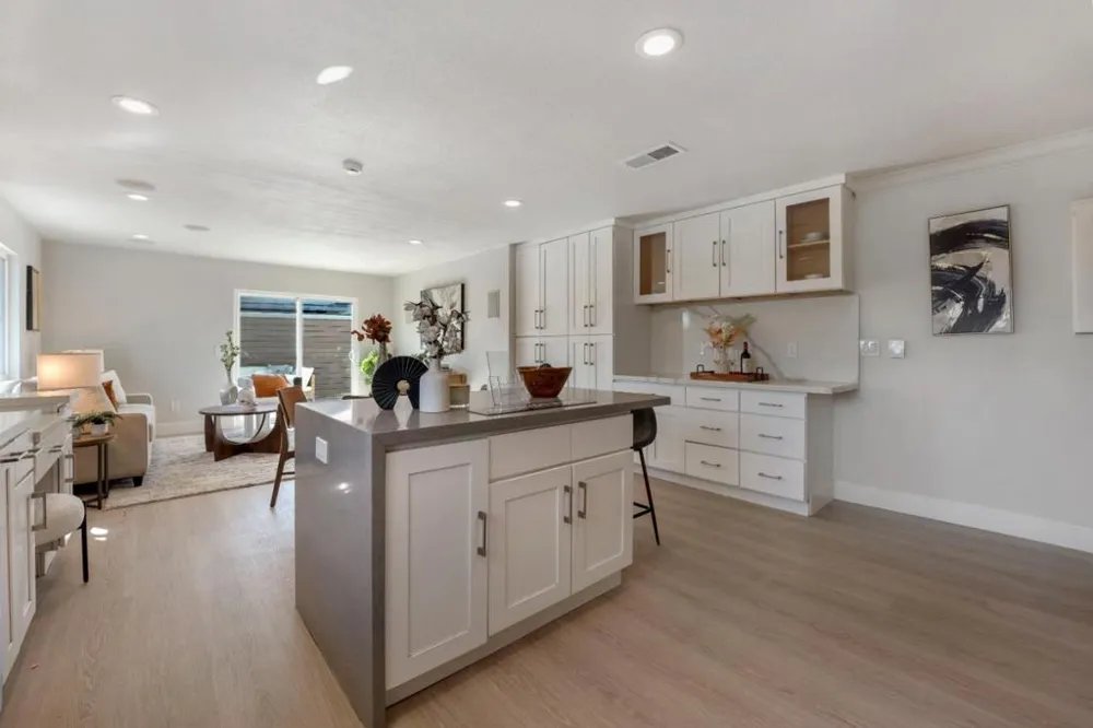 320 Manzanita Court Milpitas, CA 95035