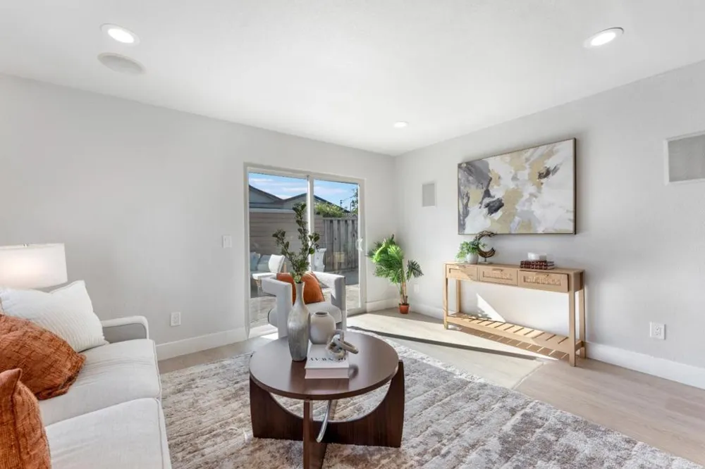 320 Manzanita Court Milpitas, CA 95035