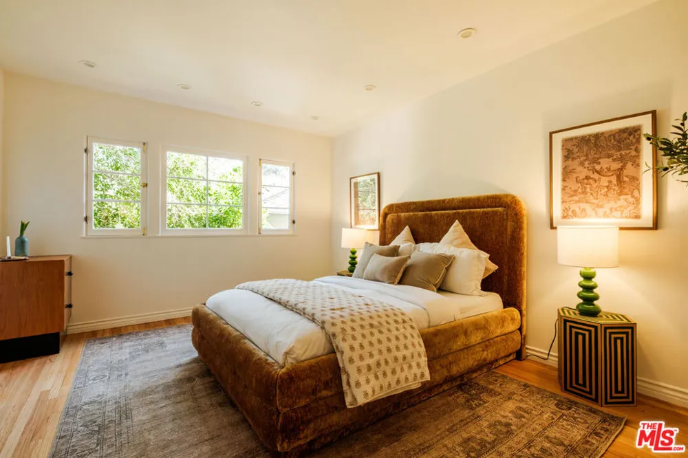 3359 Bennett Drive Los Angeles, CA 90068