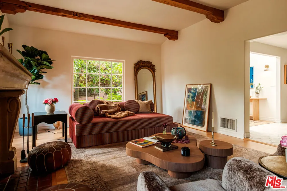 3359 Bennett Drive Los Angeles, CA 90068