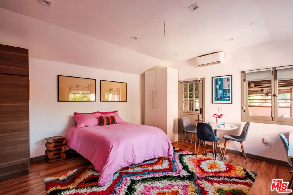 3359 Bennett Drive Los Angeles, CA 90068