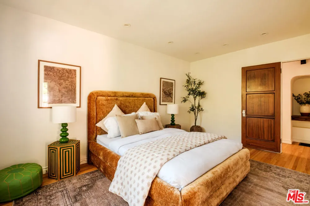 3359 Bennett Drive Los Angeles, CA 90068