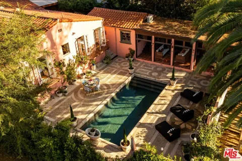 3359 Bennett Drive