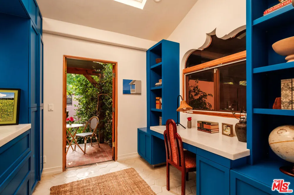 3359 Bennett Drive Los Angeles, CA 90068