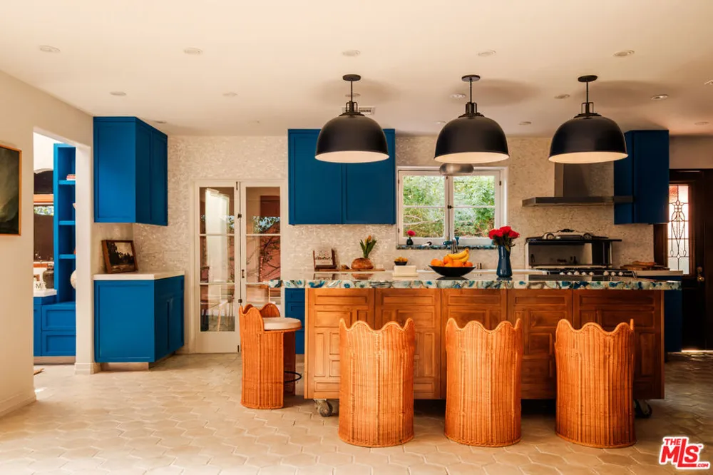 3359 Bennett Drive Los Angeles, CA 90068
