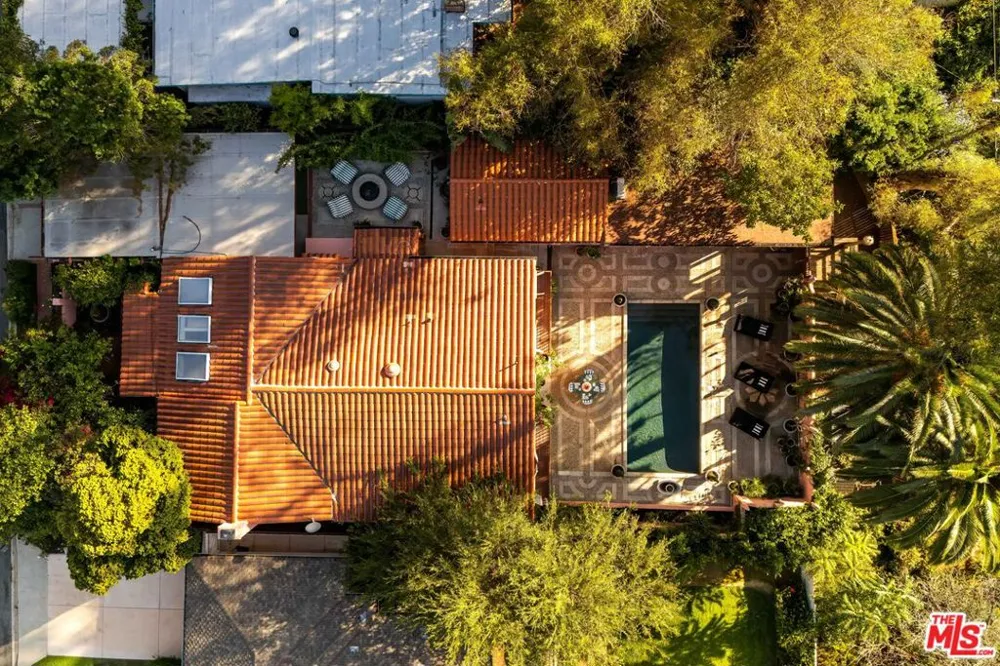 3359 Bennett Drive Los Angeles, CA 90068