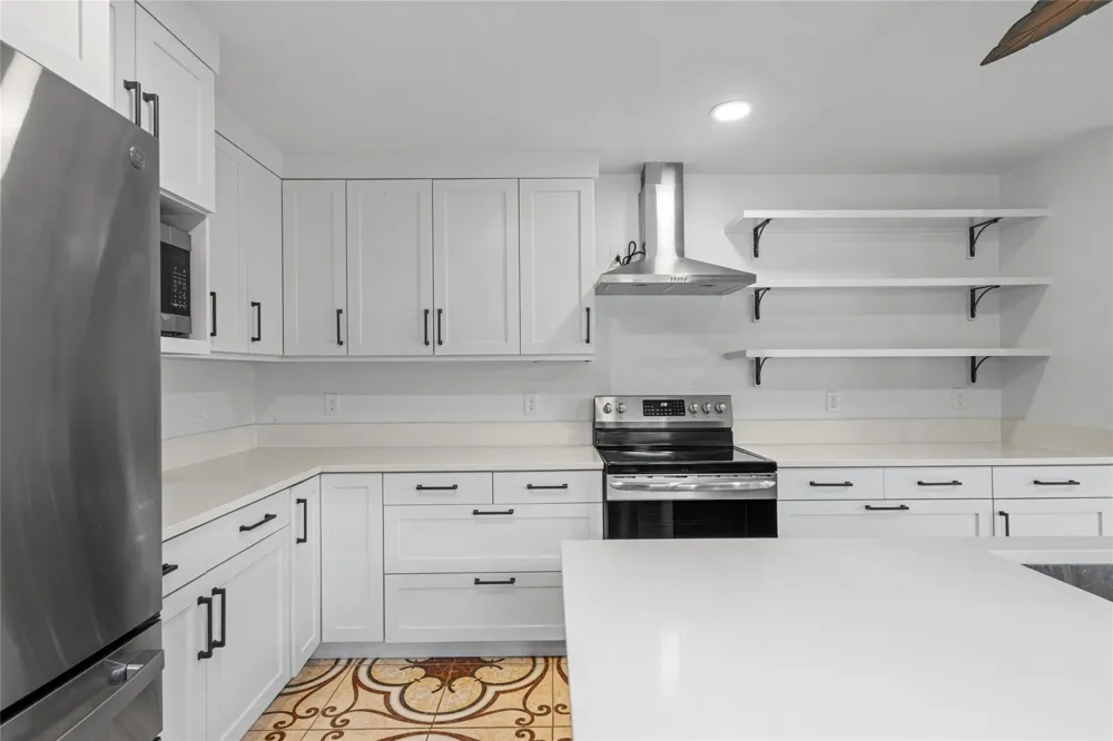 1513 Beaconshire Road Houston, TX 77077