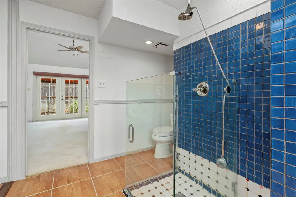 1513 Beaconshire Road Houston, TX 77077