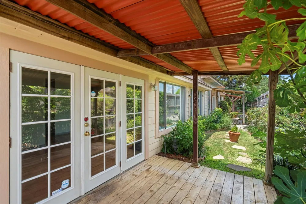1513 Beaconshire Road Houston, TX 77077