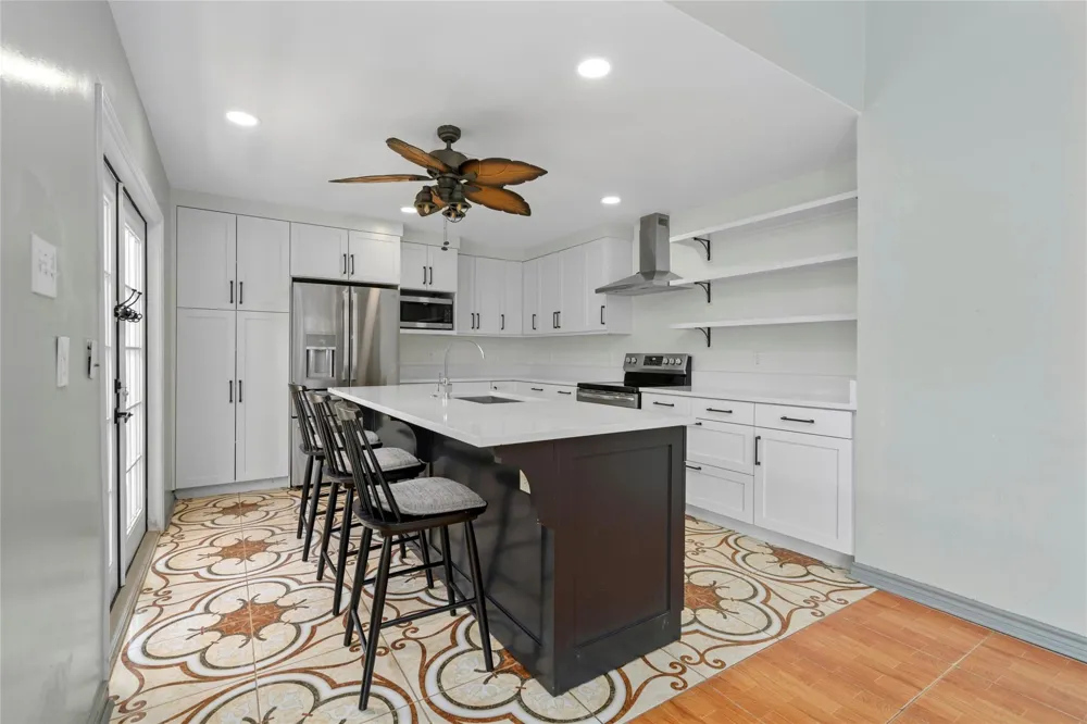 1513 Beaconshire Road Houston, TX 77077