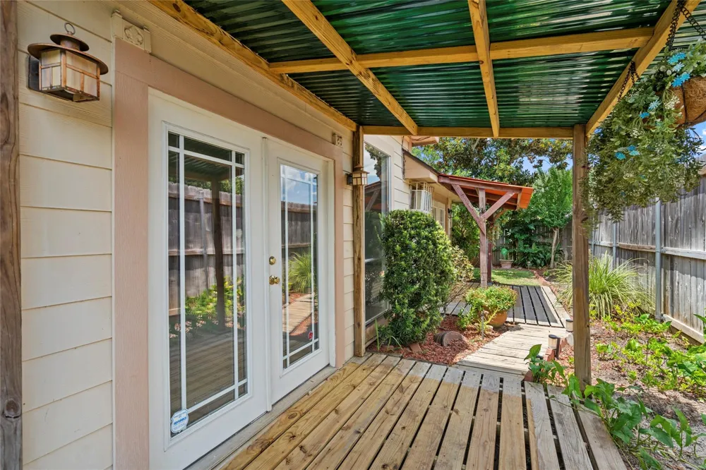 1513 Beaconshire Road Houston, TX 77077