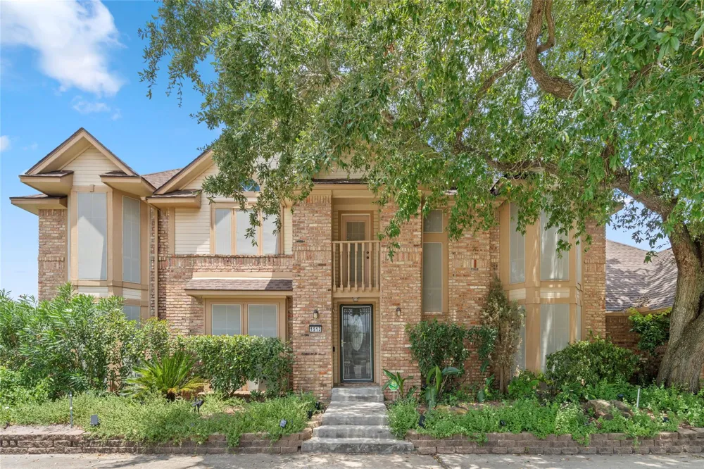 1513 Beaconshire Road Houston, TX 77077