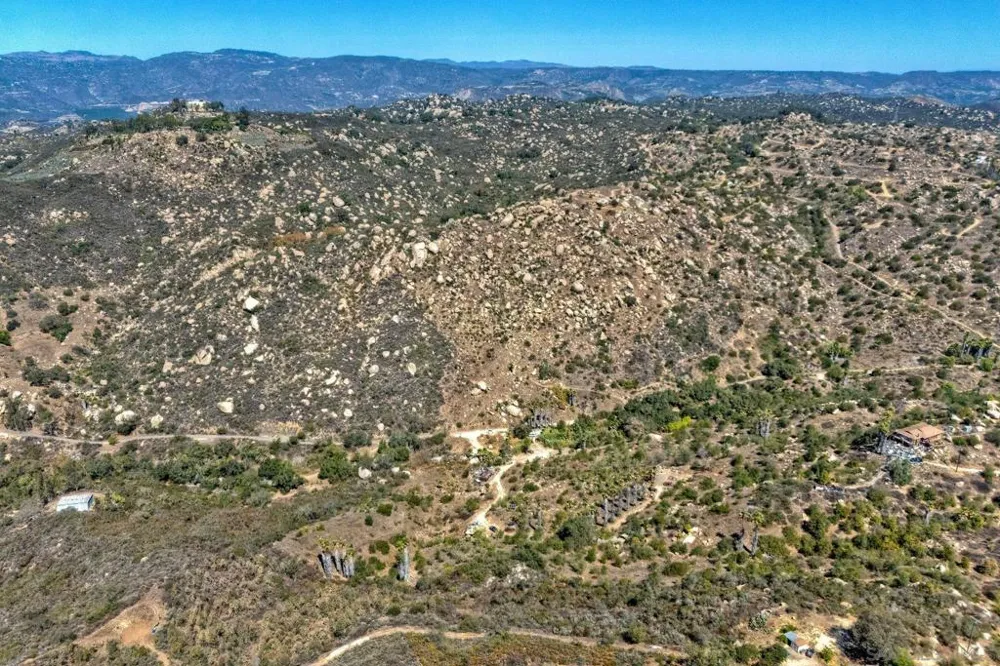 38696 Harris Truck Fallbrook, CA 92028