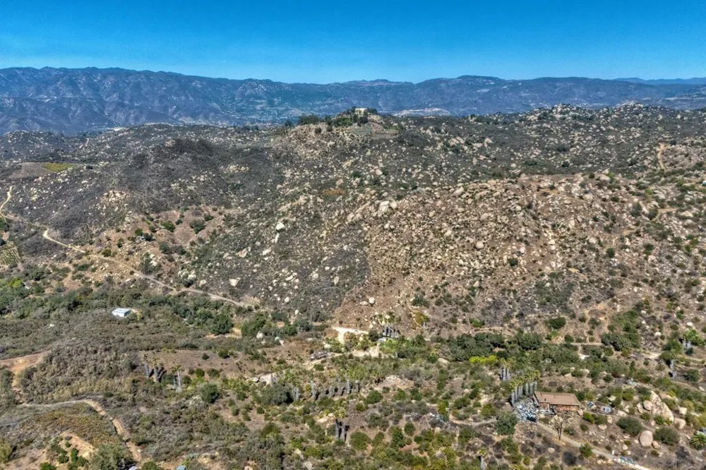 38696 Harris Truck Fallbrook, CA 92028