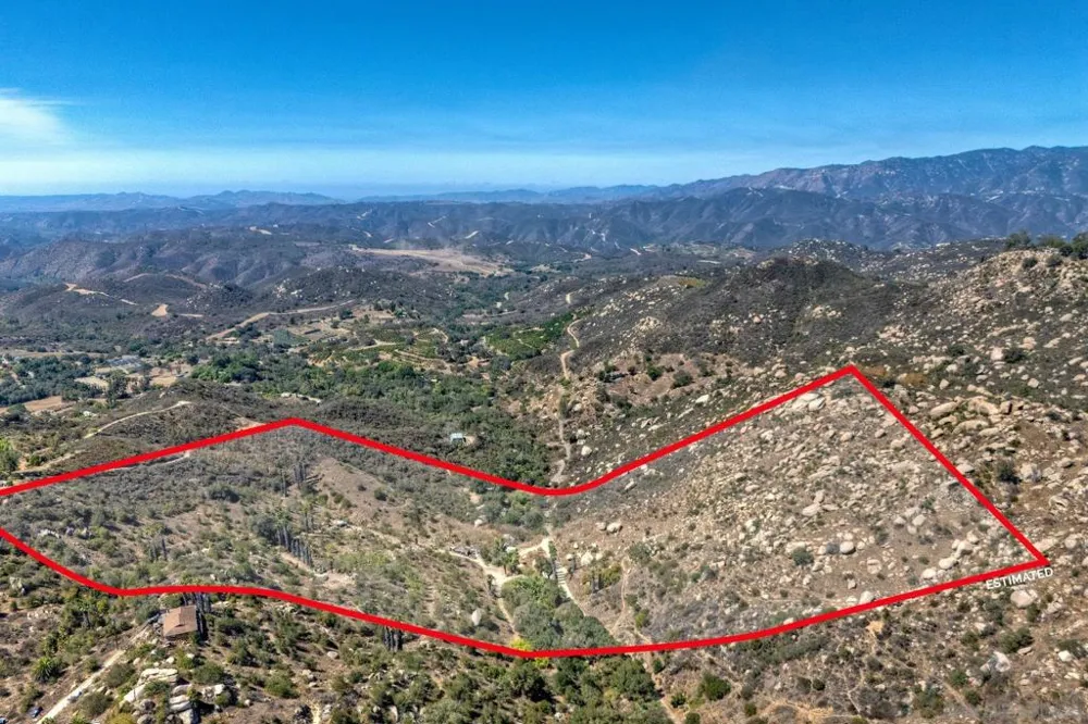 38696 Harris Truck Fallbrook, CA 92028