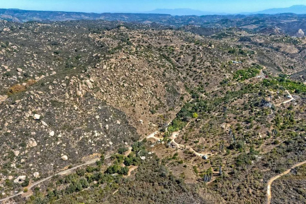 38696 Harris Truck Fallbrook, CA 92028