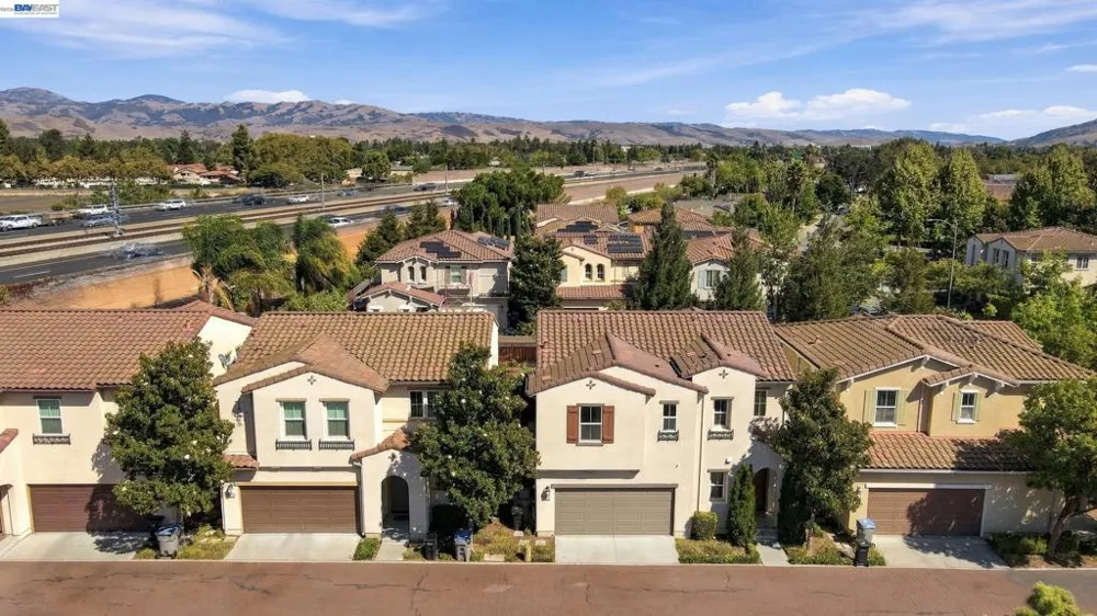 5372 Chesbro Ave. San Jose, CA 95123