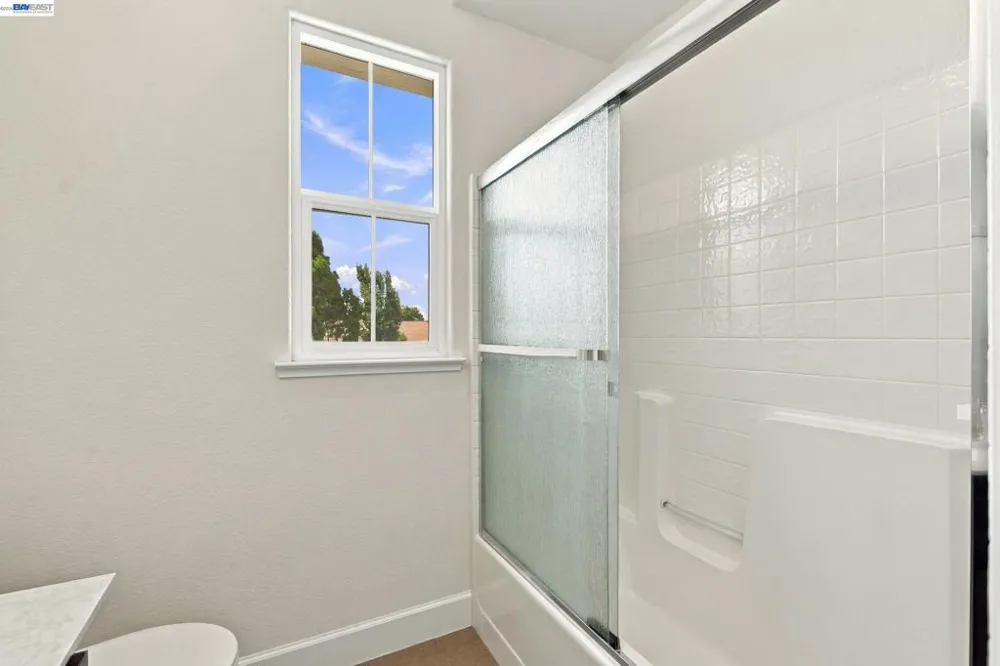 5372 Chesbro Ave. San Jose, CA 95123