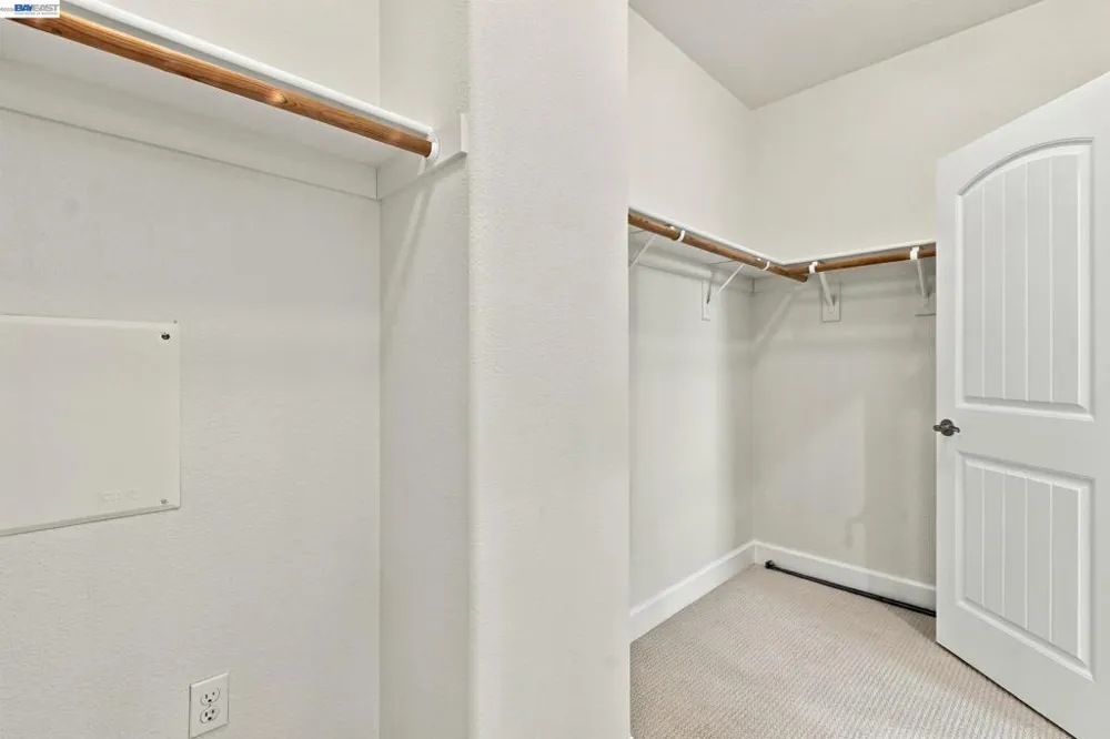 5372 Chesbro Ave. San Jose, CA 95123