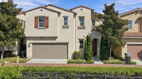 5372 Chesbro Ave.