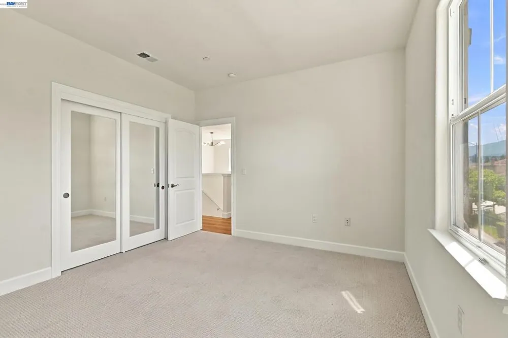 5372 Chesbro Ave. San Jose, CA 95123