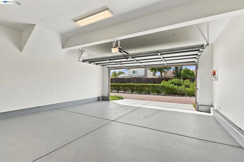 5372 Chesbro Ave. San Jose, CA 95123