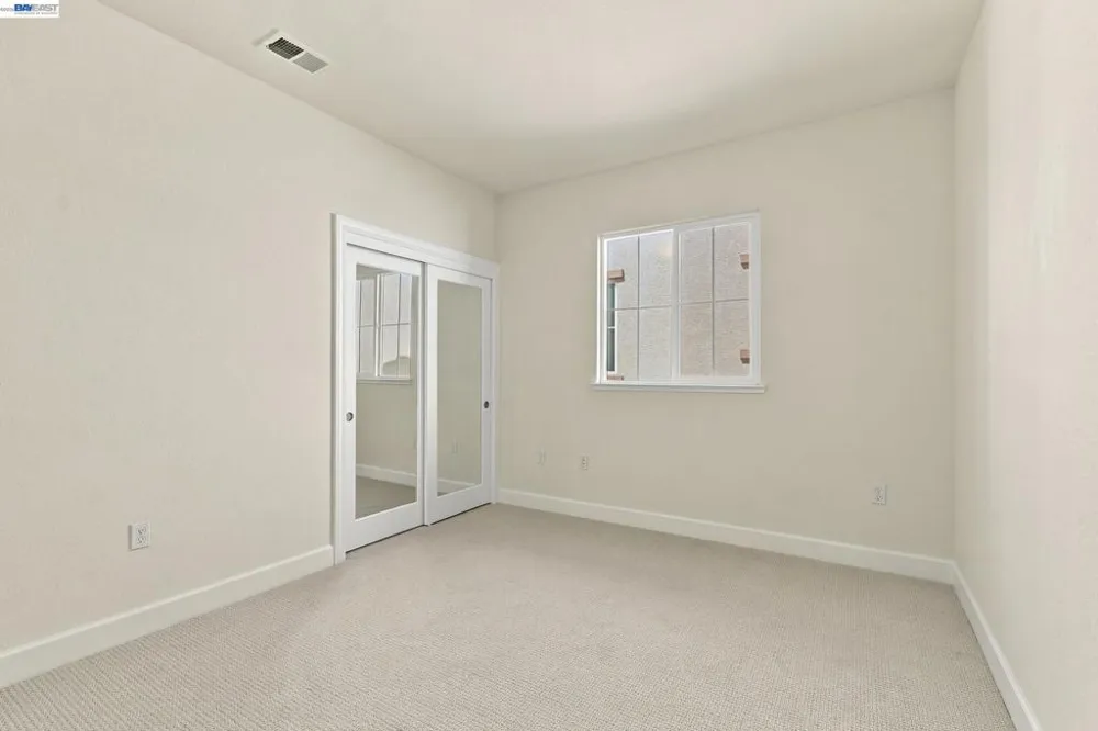 5372 Chesbro Ave. San Jose, CA 95123