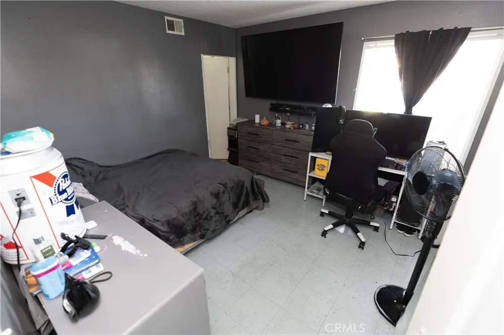 19320 Parthenia Street Los Angeles, CA 91324