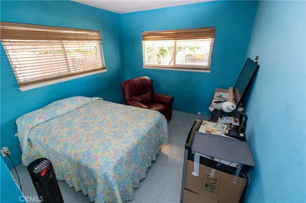 19320 Parthenia Street Los Angeles, CA 91324